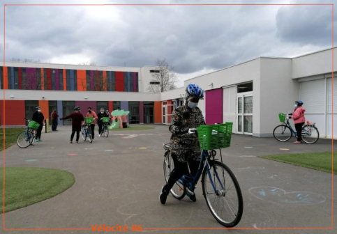 La vélo-école associative pour adultes aux Couronneries : c’est parti !