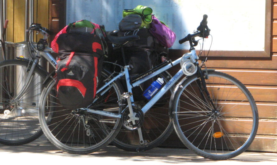 Voyage à vélo Chatellerault-Lussac les Châteaux , les 18 et 19 mai